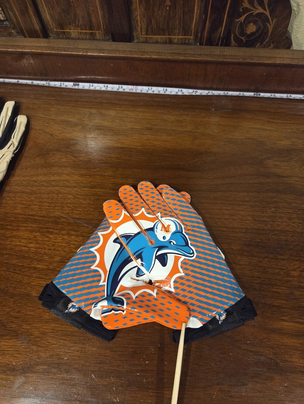 Nike Team Edition NFL Miami Dolphans Football Gloves Orange & Teal 🏈🏈🏈